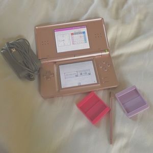 Retro Nintendo® DS Lite + Accessories
